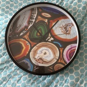 Geode battery powered wall clock